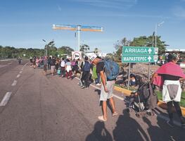 Va Migración por instalar más de 180 puntos de rescate tras redadas en EU; licita servicios para dar cobertura en todo México